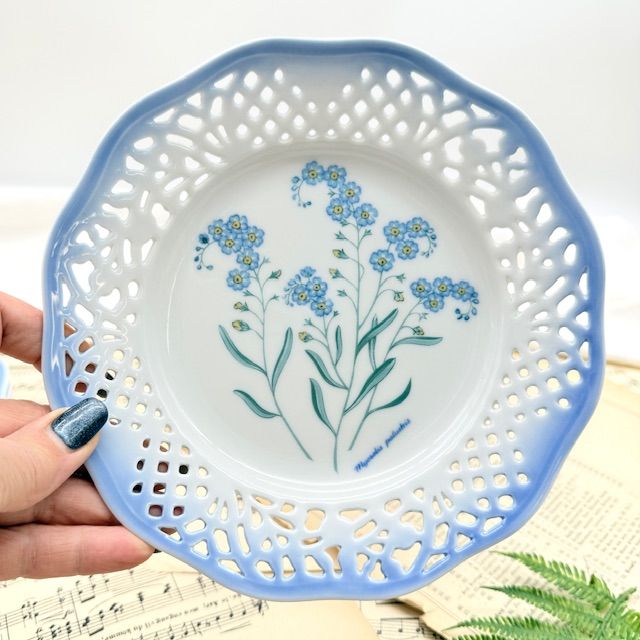 Тарелка Schumann Arzberg Tradition Myosotis palustris 19 см Бавария