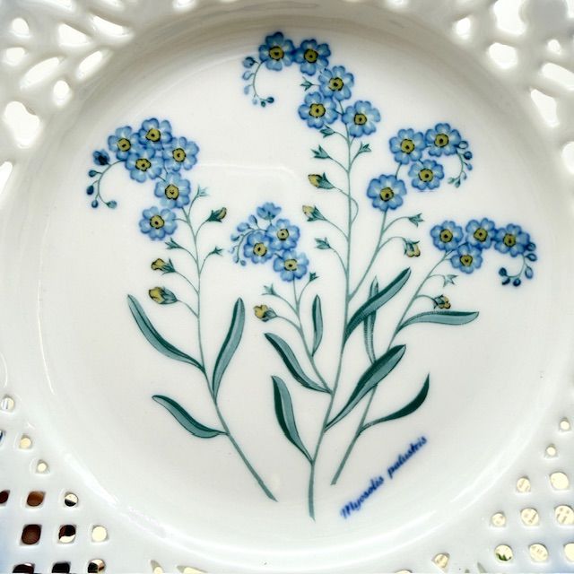 Тарелка Schumann Arzberg Tradition Myosotis palustris 19 см Бавария