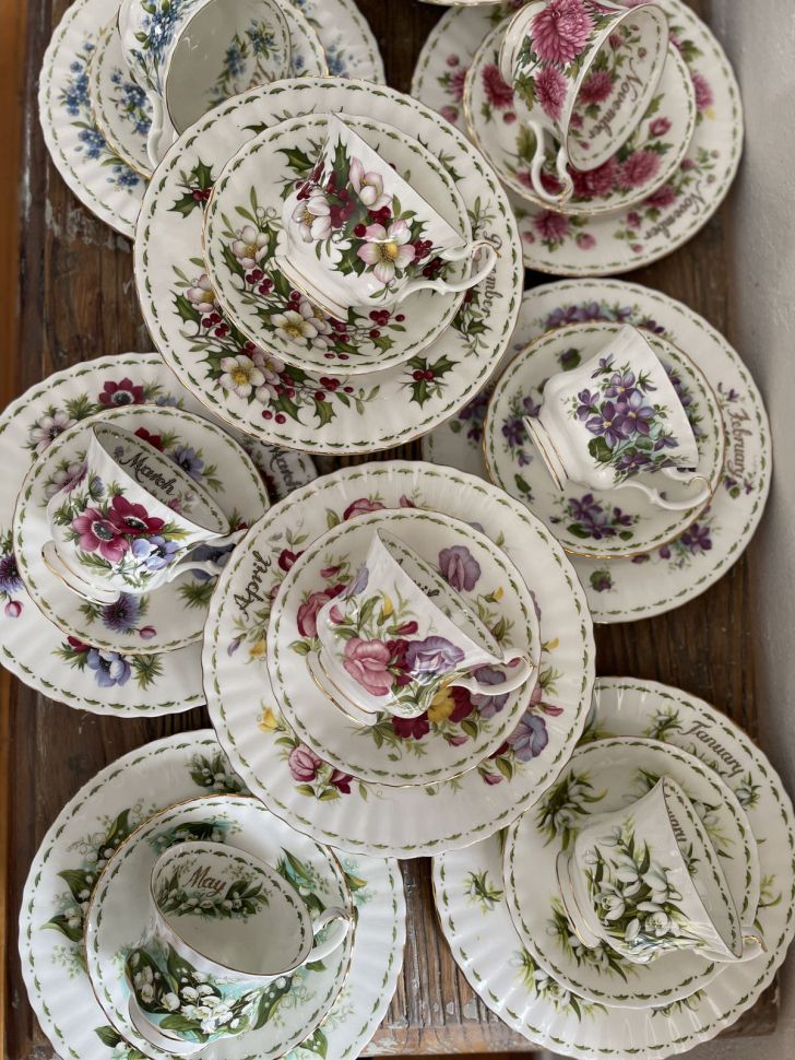 Тарелка Royal Albert 12 месяцев Октябрь 21 см Англия