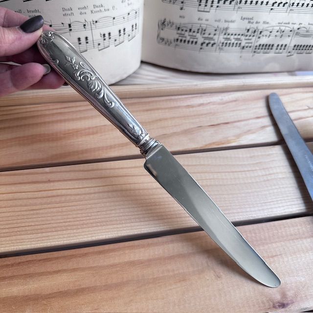 Нож столовый 26 см серебрение