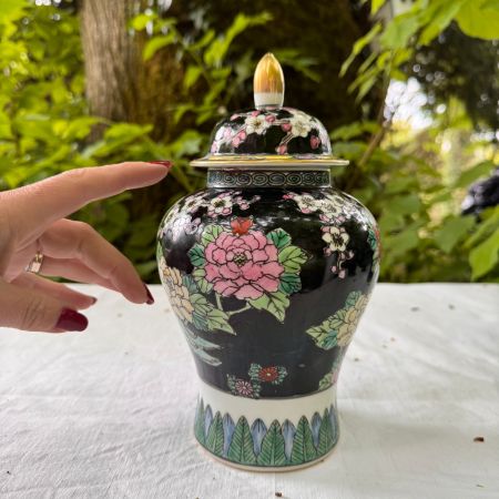 Ваза чайница с крышкой 25 см фарфор Япония