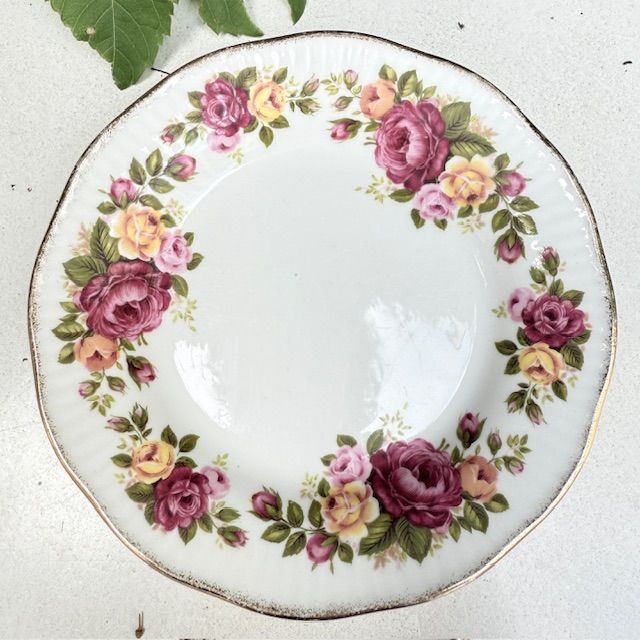 Тарелка Elzabethan Cottage Rose 17 см Англия 