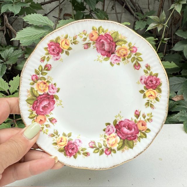 Тарелка Elzabethan Cottage Rose 17 см Англия 