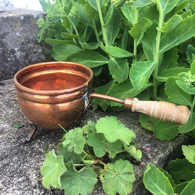 Ковш малый медный с деревянной ручкой