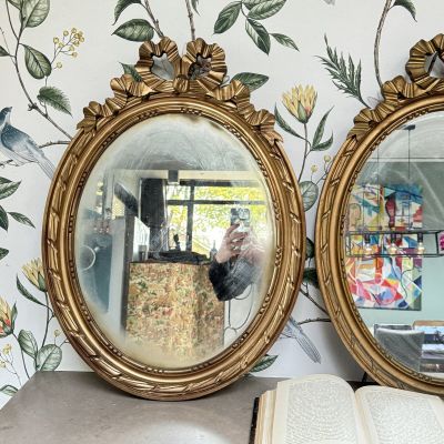 Зеркало Бернадетт в деревянной раме Франция 50х67 см 