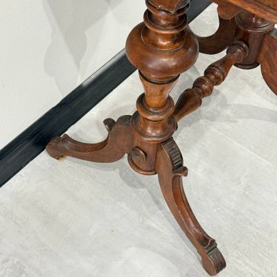 ​Старинный стол для рукоделия в стиле ампир