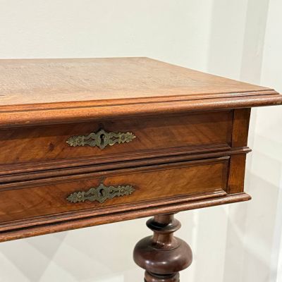 ​Старинный стол для рукоделия в стиле ампир