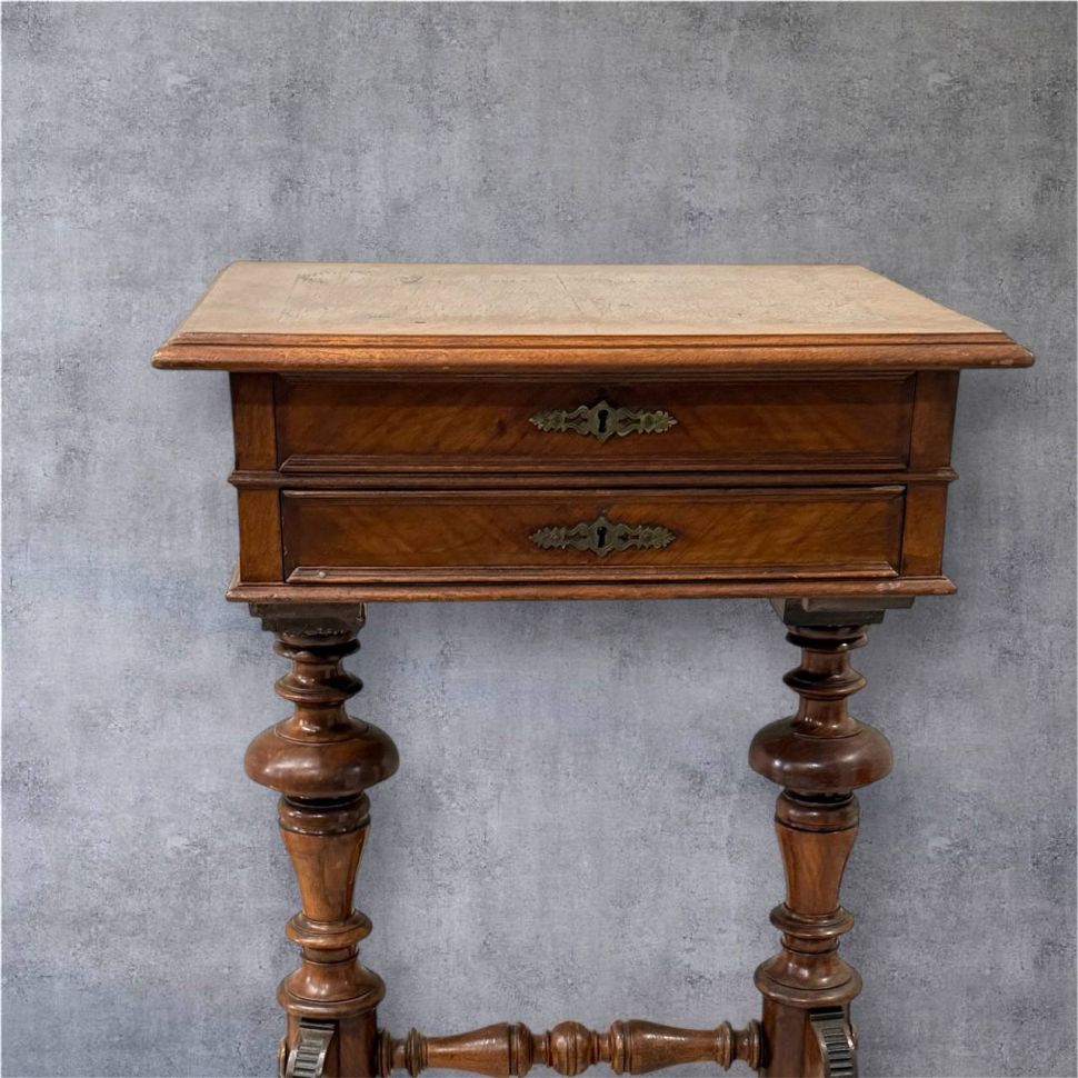 Старинный стол для рукоделия в стиле ампир