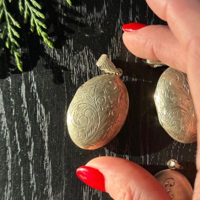 Кулон локет 4 см серебро штихельная гравировка