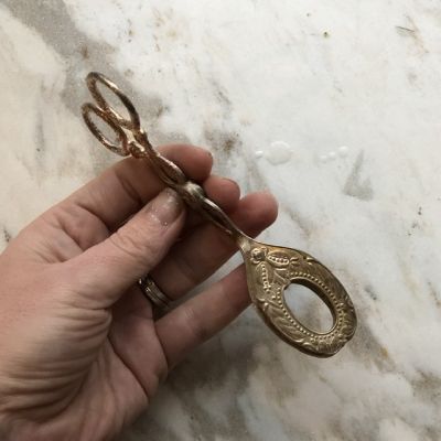 Щипцы для десерта с цветами 13 см мельхиор