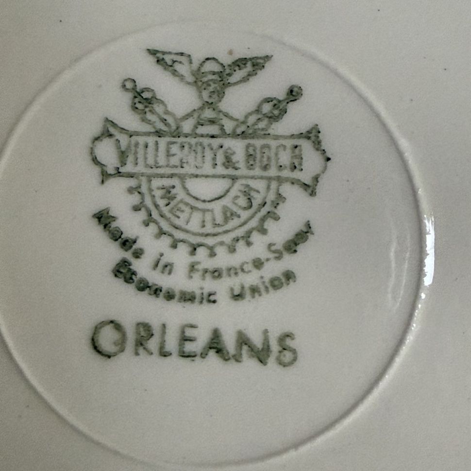 Тарелка ВиллеройБох Orleans 1950-60 гг. 19 см золотая кайма