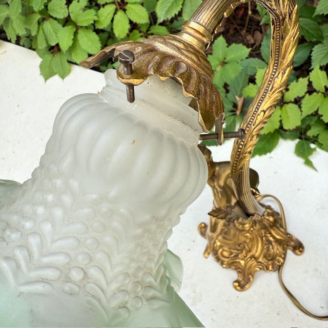 Лампа настольная Путти 38 см латунь стекло Франция   