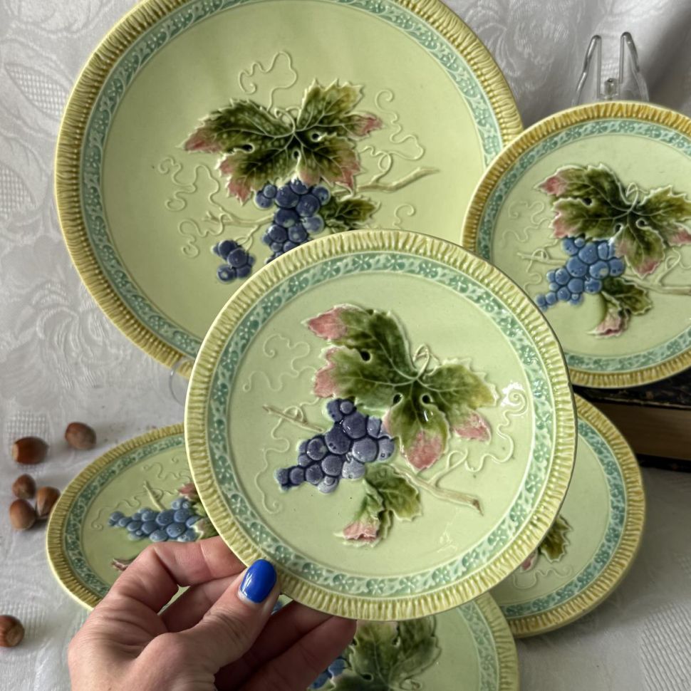 Блюдо и 5 тарелок Майолика керамика 