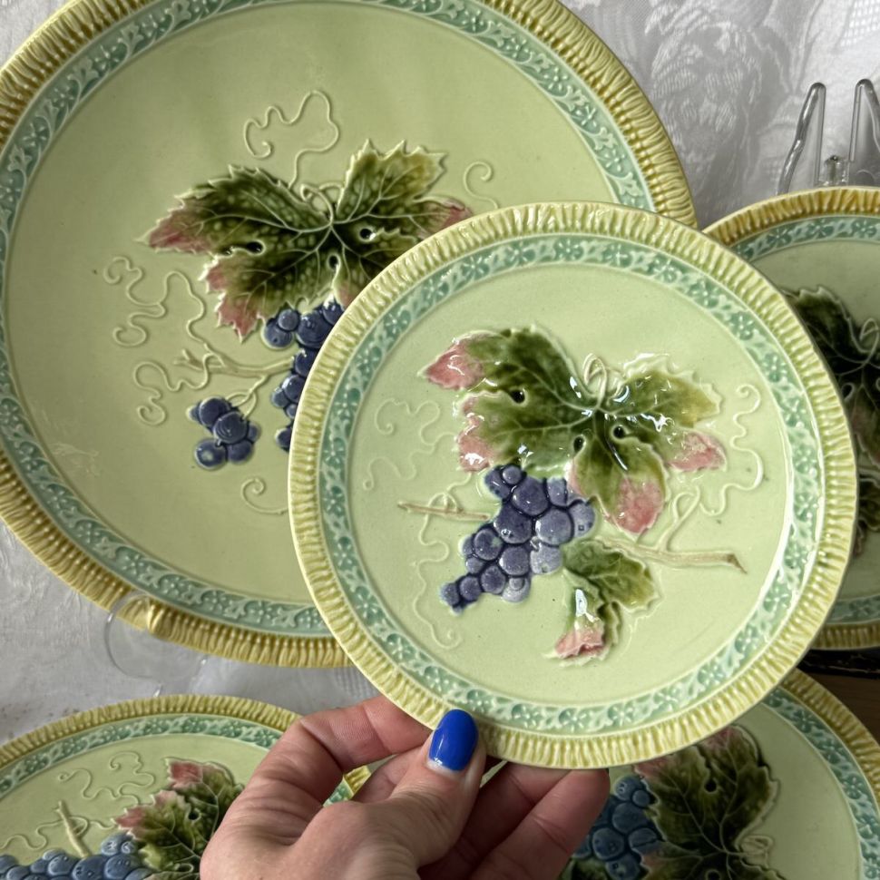 Блюдо и 5 тарелок Майолика керамика 