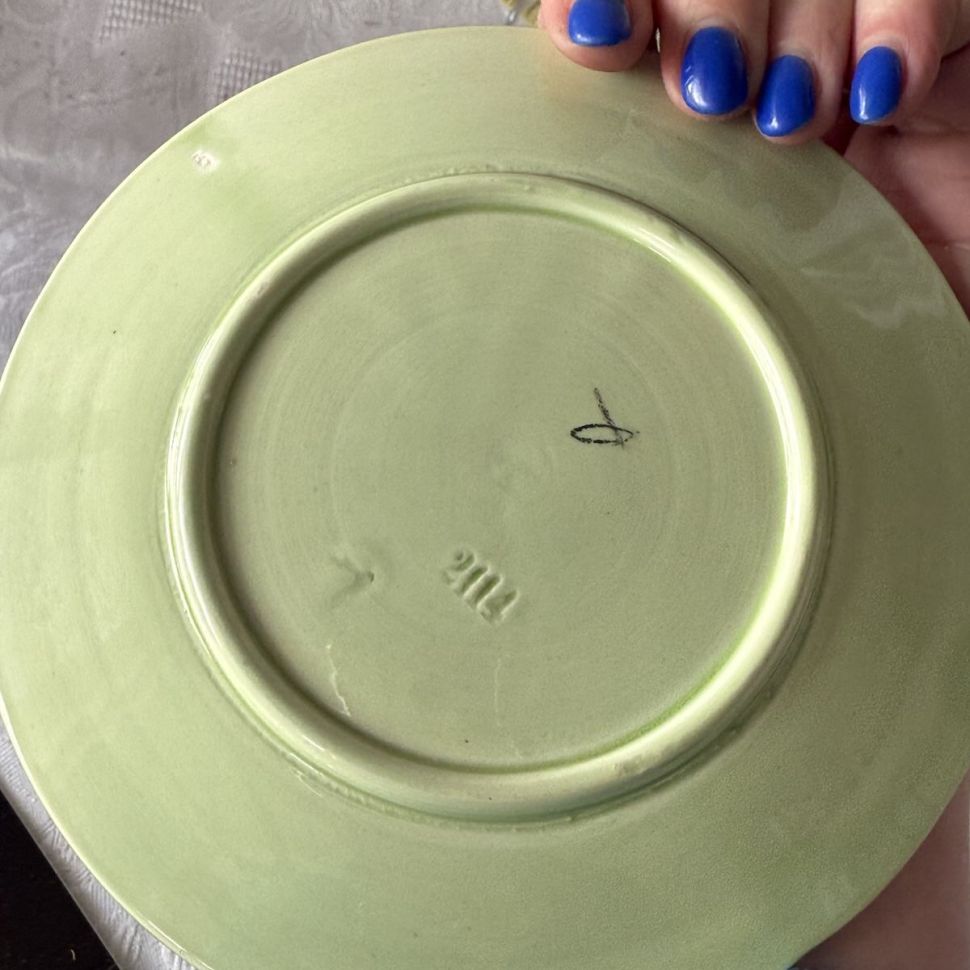 Блюдо и 5 тарелок Майолика керамика 