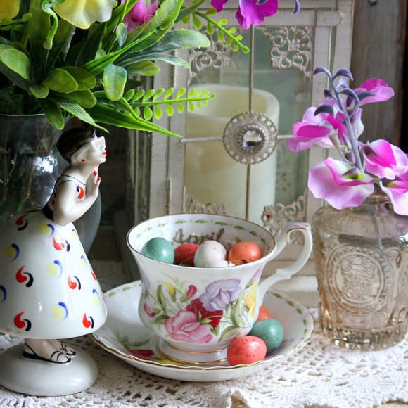 Чайная пара Royal Albert Апрель 1970 г. 12 месяцев