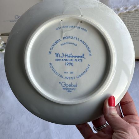 Тарелка 1990 Goebel Hummel 19 см Германия       