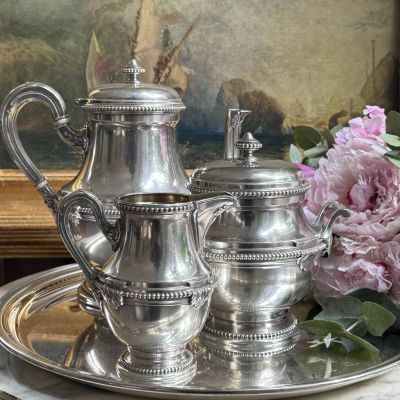Чайник сахарница молочник на подносе Christofle Gallia Perles набор 4 предмета серебрение Франция начало XX века