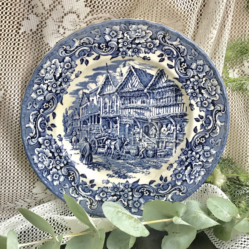 Тарелка 26 см Royal Tudor Ware Стаффордшир Англия