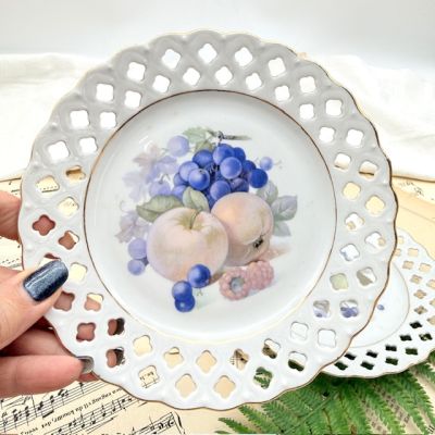 Тарелка с ажурным краем Яблоки и виноград 17 см фарфор Бавария