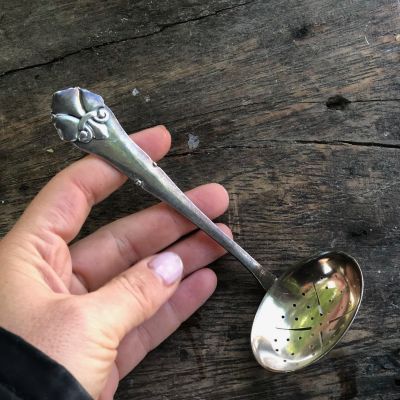 Ложка ситечко 15 см Лилия мельхиор