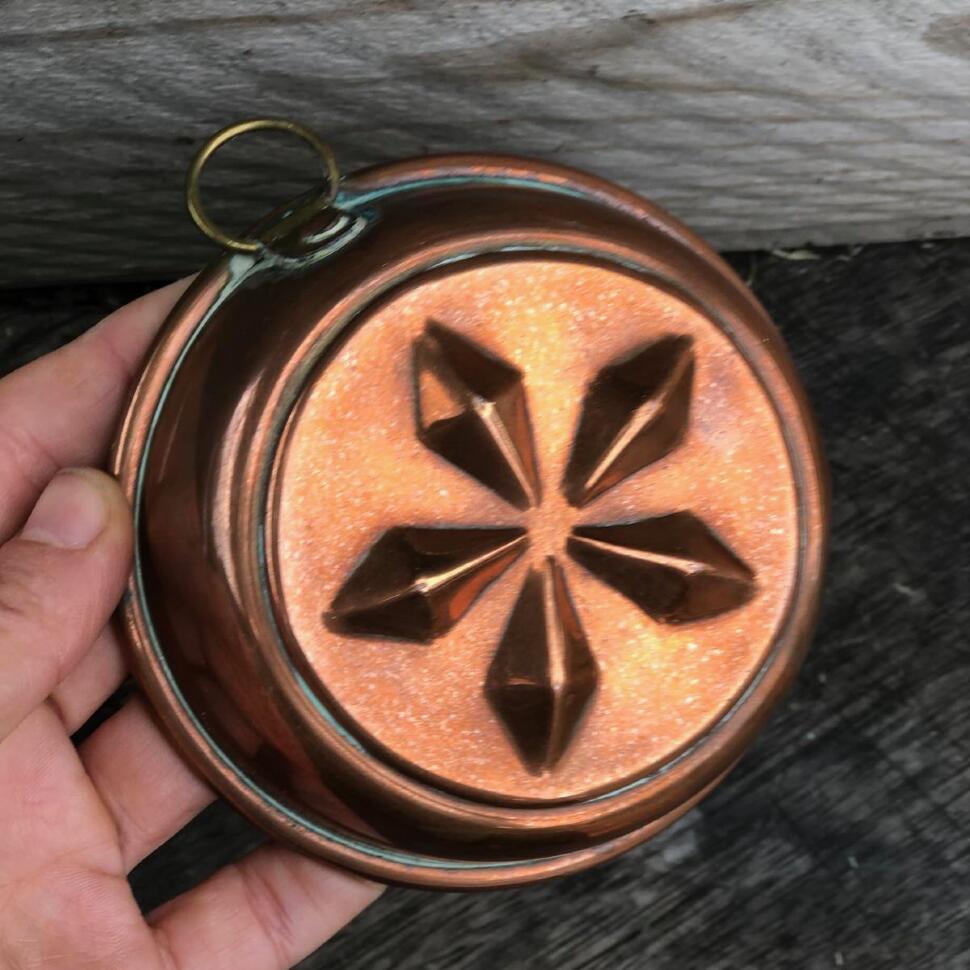 Форма для выпечки Звезда 11 см медь