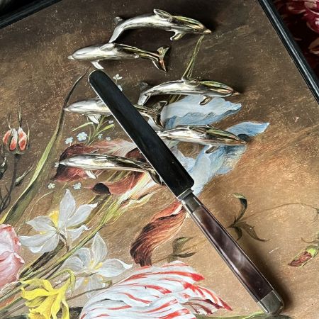 Подставка сервировочная для карточки Дельфин 8 см серебрение