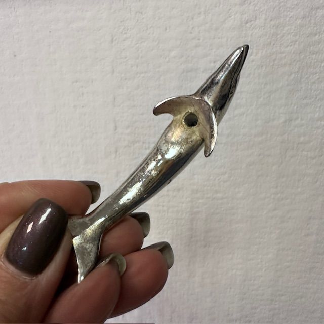 Подставка сервировочная для карточки Дельфин 8 см серебрение