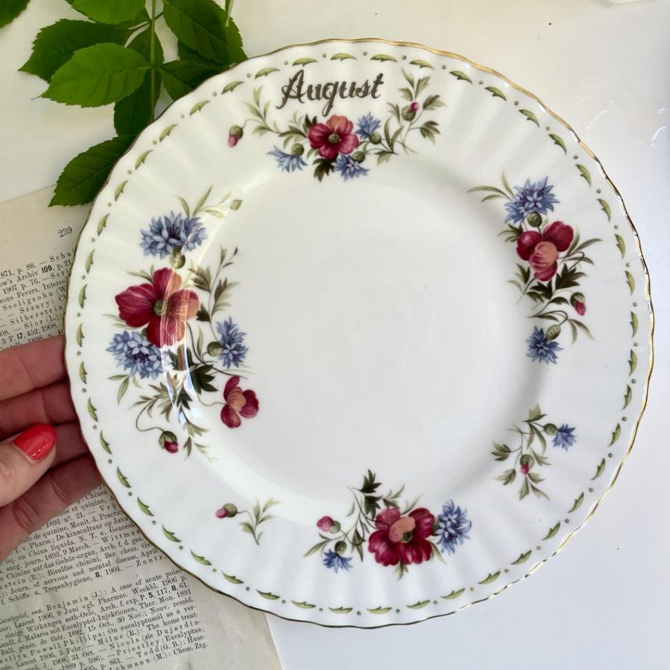 Тарелка Royal Albert 12 месяцев Август 21 см Англия