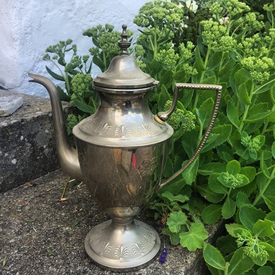 Чайник-кофейник с рельефным узором артдеко 