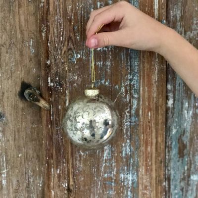 Елочный шар с &quot;потертостями&quot;