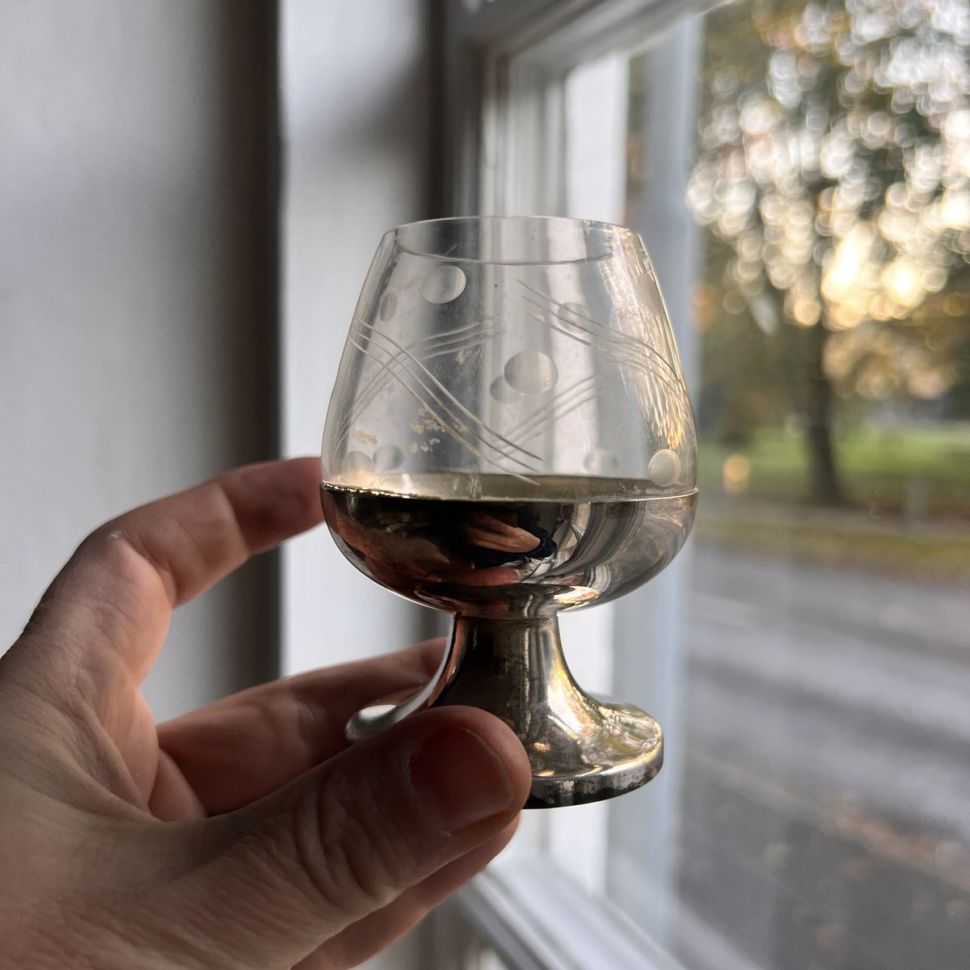 Рюмка с гравировкой 100 мл на ножке мельхиор