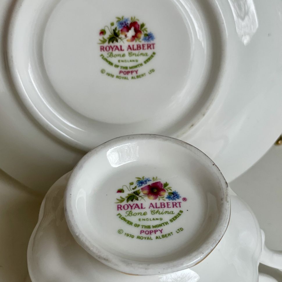 Чайная пара Royal Albert Август 1970 г. 12 месяцев