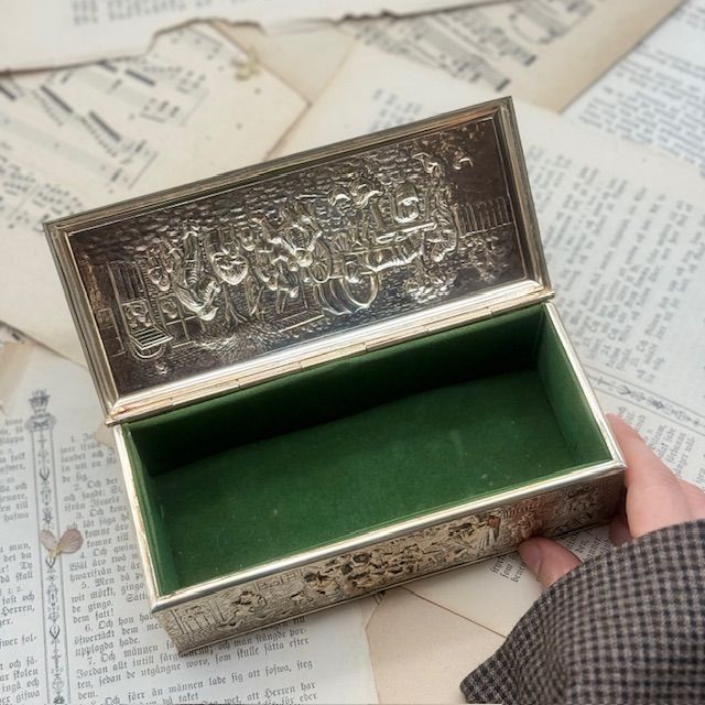 Шкатулка сигаретница 18 см серебрение 90 Голландия