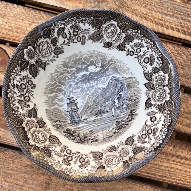 Салатник Enoch Wedgwood 22 см Англия