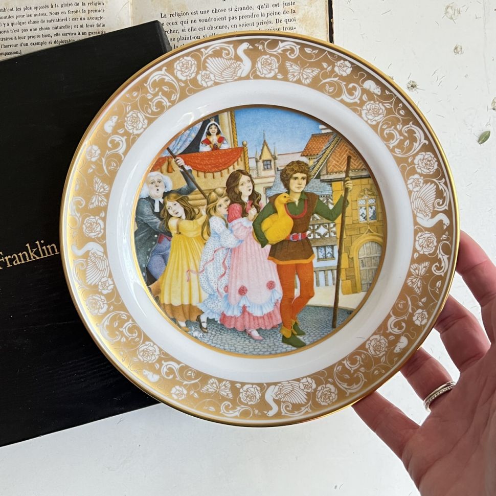 Тарелка Franklin Porcelain Сказки Золотой гусь 1978 г. W.Germany 