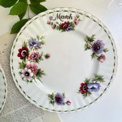 Тарелка Royal Albert 12 месяцев Март 21 см Англия