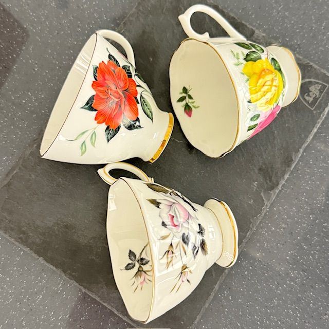 Сет с изъянами чашки Royal Albert 3 шт костяной фарфор