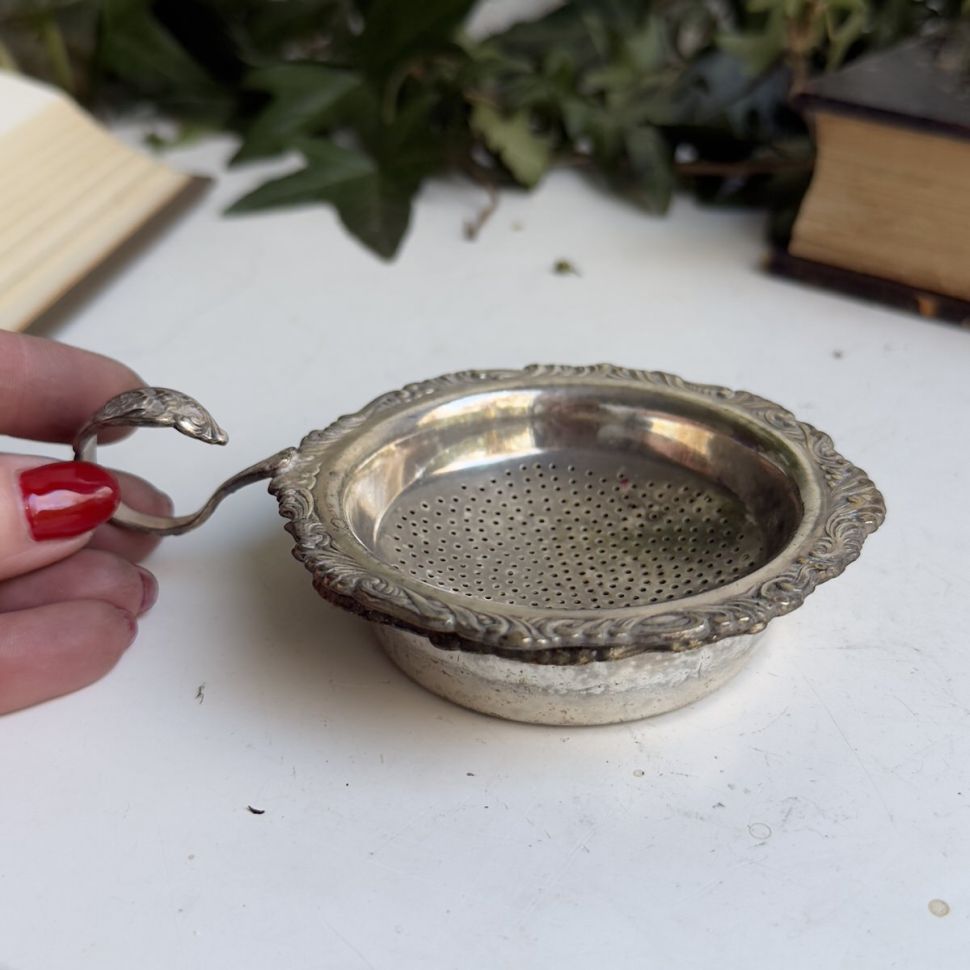 Ситечко для чая на подставке 9 см серебрение