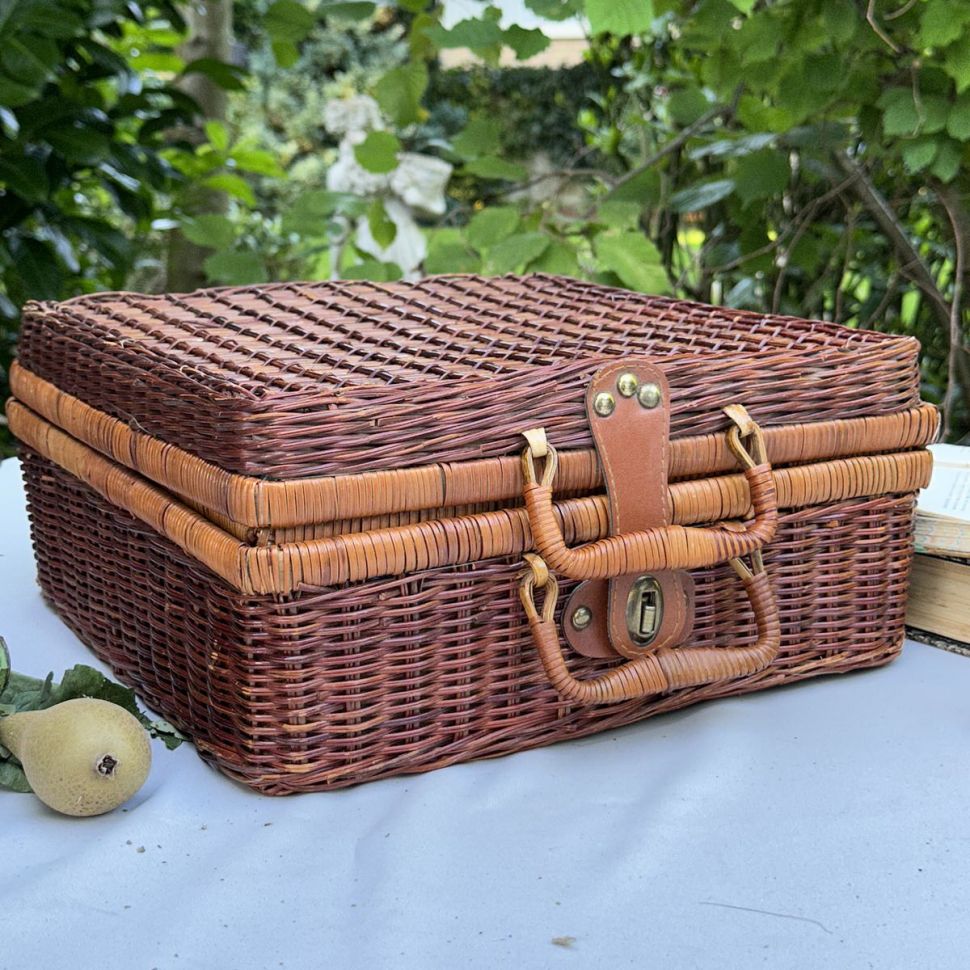 Корзина для пикника с крышкой 34 см с наполнением