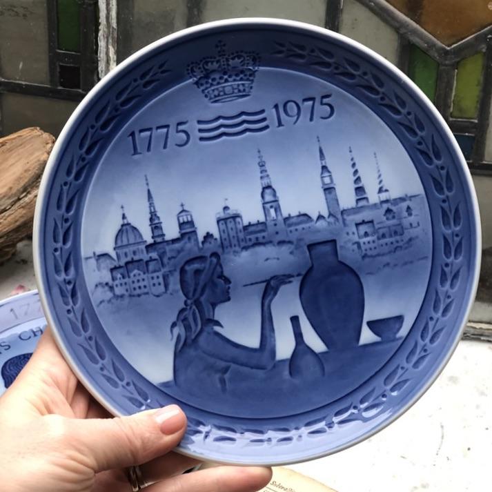 Тарелка 1975 Royal Copenhagen Швеция