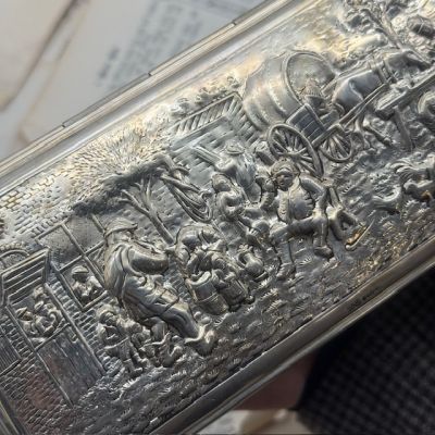 Шкатулка на ножках 18 см серебрение Голландия