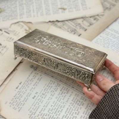 Шкатулка на ножках 18 см серебрение Голландия