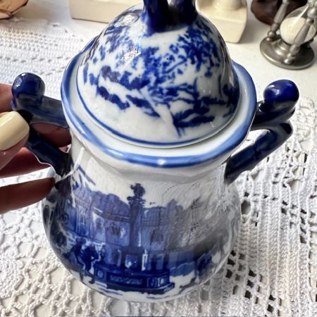 Чайница Ваза с крышкой 21 см фарфор