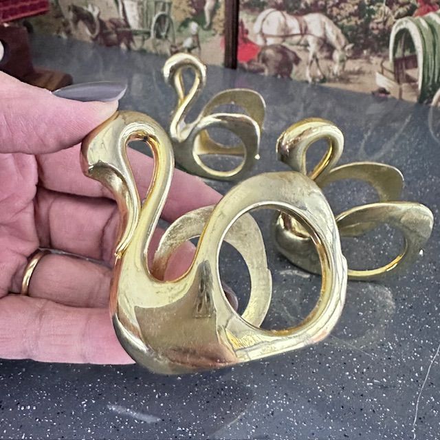 Кольцо для салфетки Лебедь 6 см сталь золочение