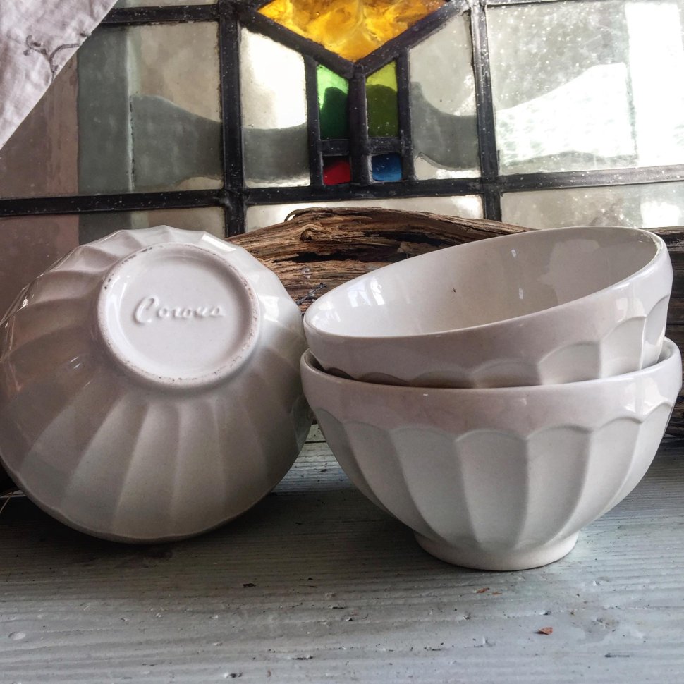 Миска фарфоровая