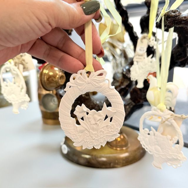 Подвес Hutschenreuther Венок 9 см бисквитный фарфор Германия