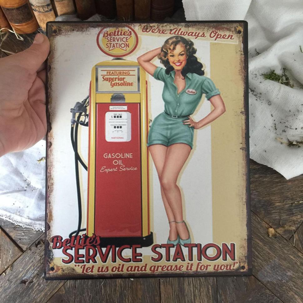 Табличка декоративная металлическая SERVICE STATION