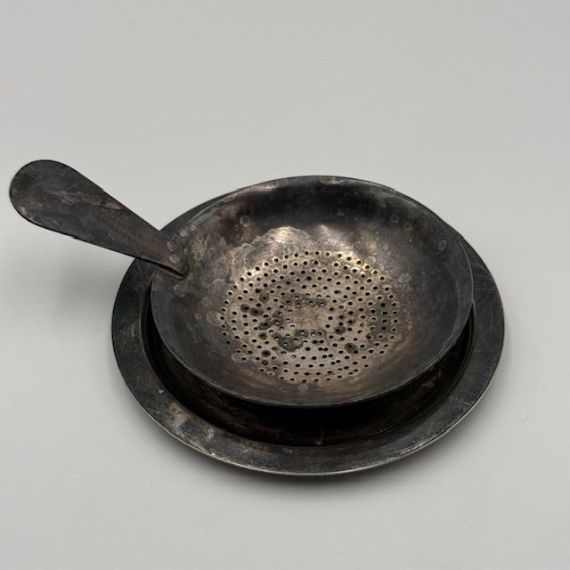 Ситечко для чая на подставке 10 см серебрение Италия