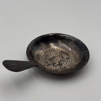 Ситечко для чая на подставке 10 см серебрение Италия